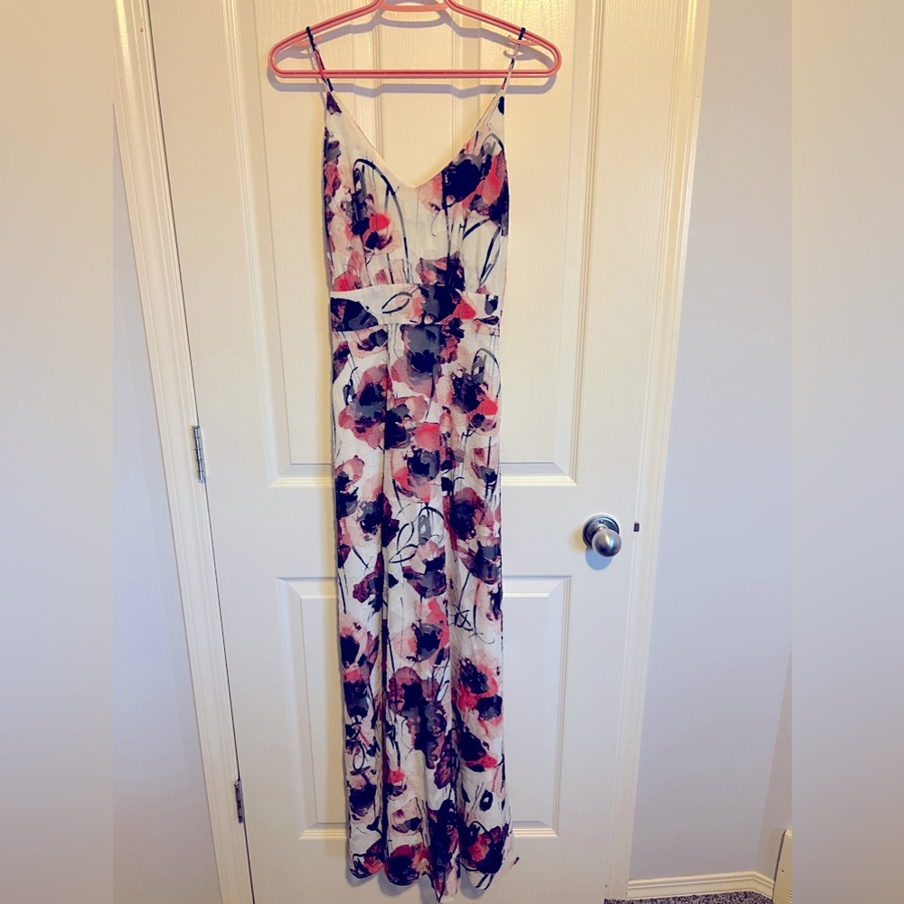 RW&Co Full Length Flowy Crinkle Crepe Dress - Size 8